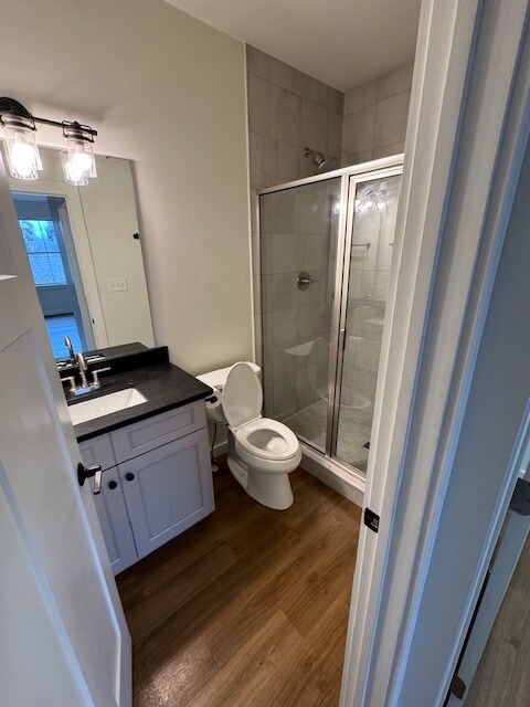 Building Photo - 802 Fritz Ave