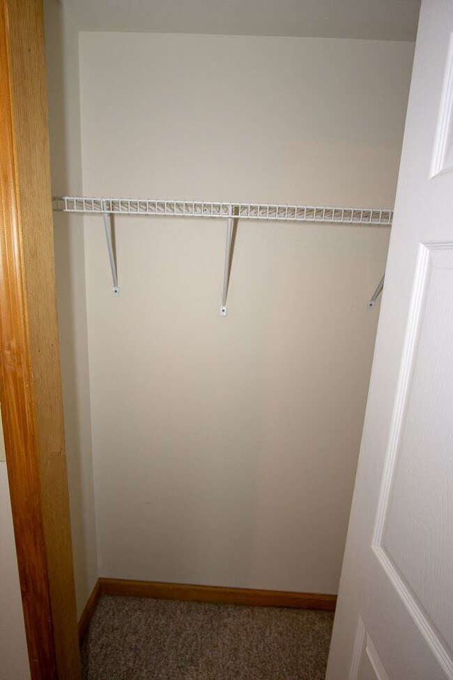 Building Photo - 12 Gas Plant Road Unit 6