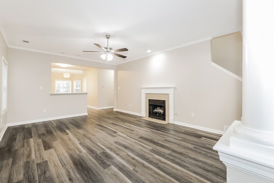 Building Photo - 2223 Purple Leaf Ln