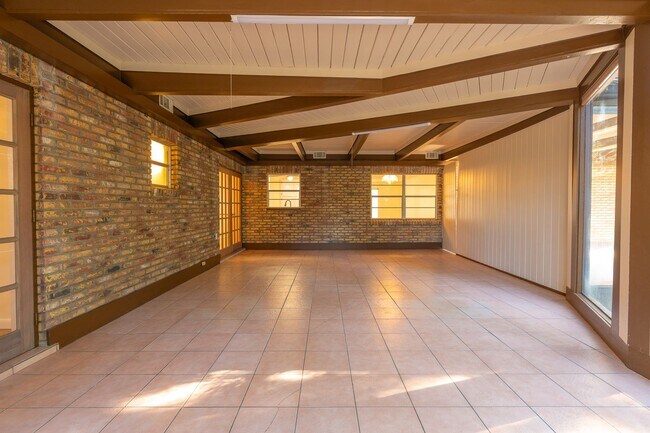 Building Photo - Charming 3-Bedroom Home in Port Orange for Rent!