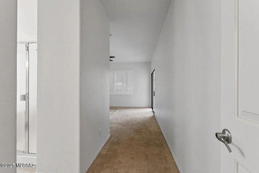 Building Photo - 15205 S Avenida Rancho Sereno