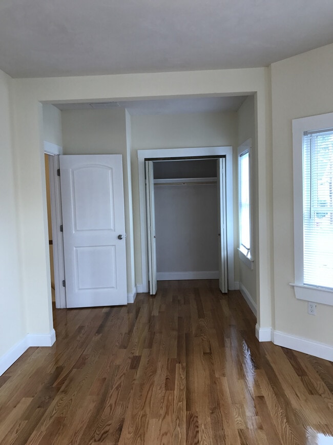 Building Photo - 14-16 Phillips Street