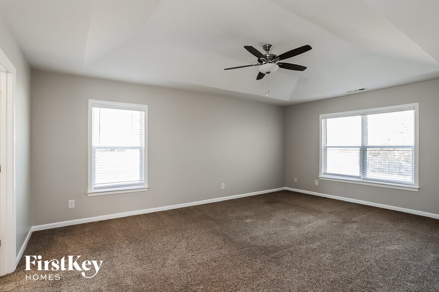 Building Photo - 59 Sugar Berry Pl