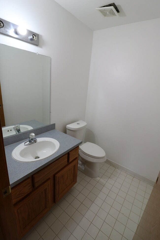 Building Photo - 21391 Marina Cir