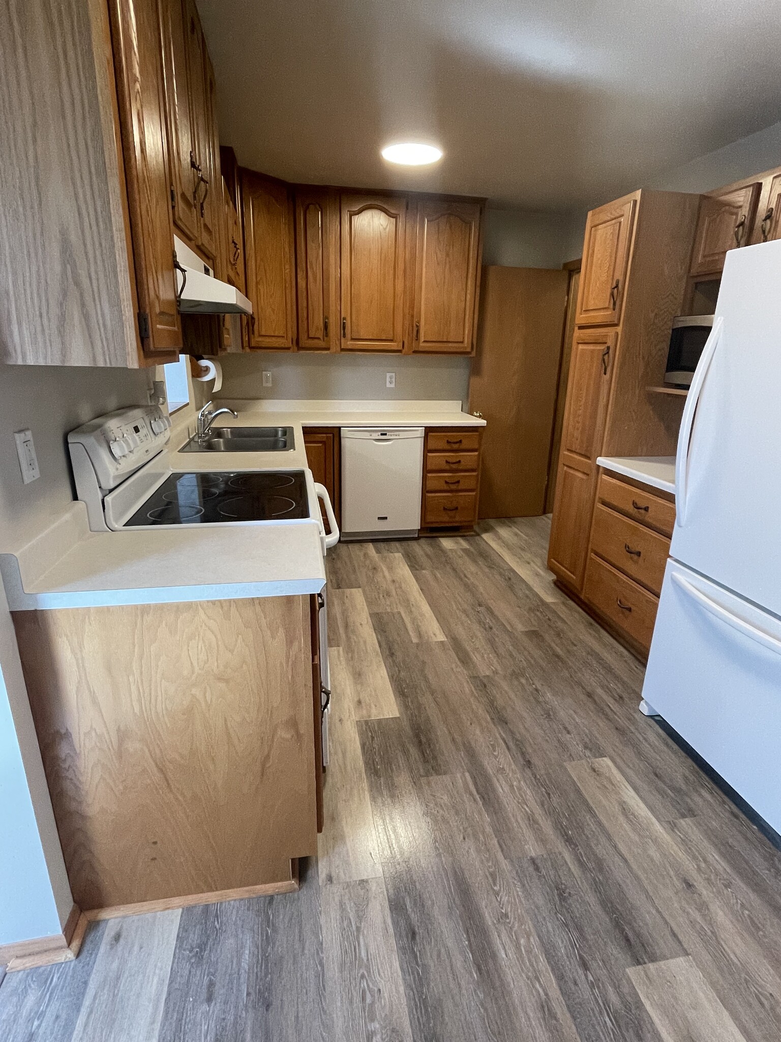 Building Photo - 1422 9th St NW