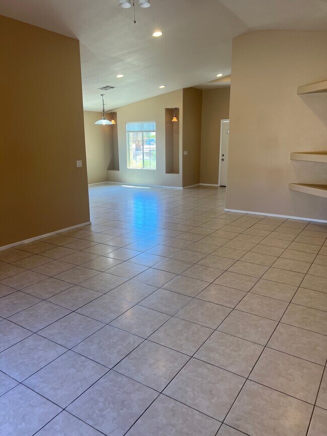 Building Photo - 66334 San Juan Rd