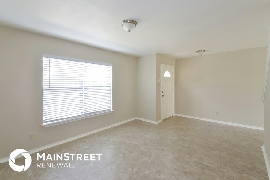 Building Photo - 8014 Chestnut Bluff Dr