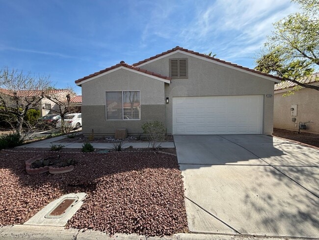 Building Photo - Beautifully updated 2Bed/2Bath single-story home w/ 2-car garage in the desirable Northwest Las V...