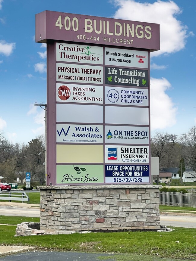Building Photo - 400 E Hillcrest Dr