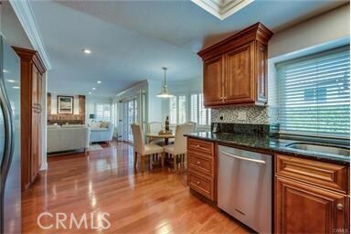 Building Photo - 11 Davis