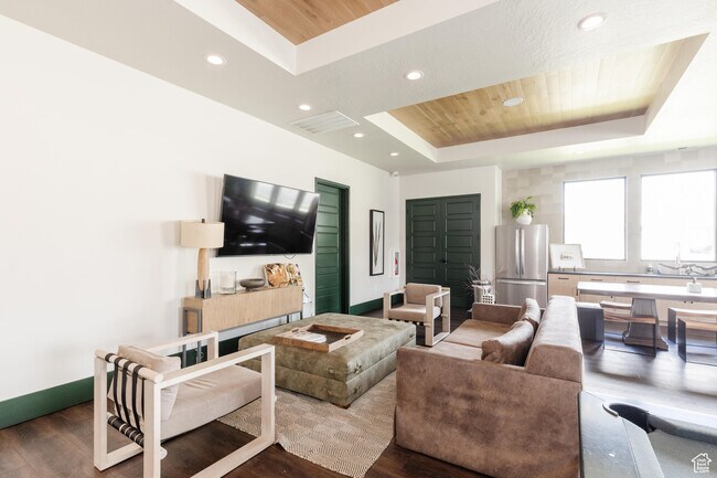 Building Photo - 413 S 1540 E