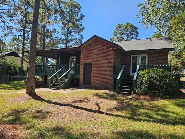 Building Photo - 792 Whispering Pines Rd
