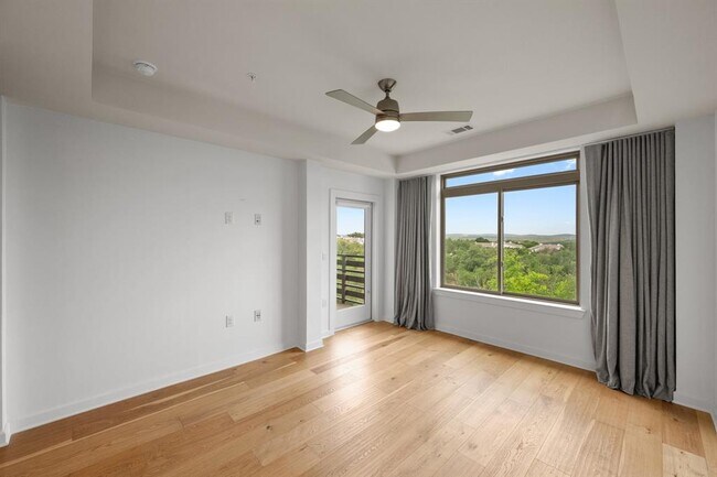 Building Photo - 3600 S Lamar Blvd