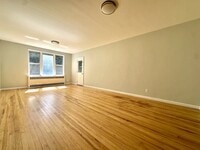 Building Photo - 500 Kappock St