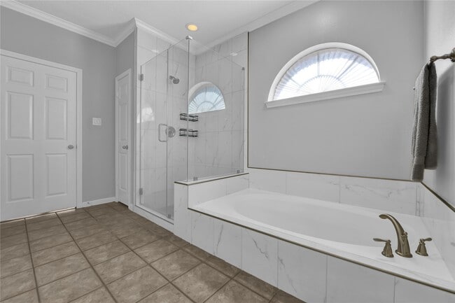 Building Photo - 4422 Brook Shadow Dr