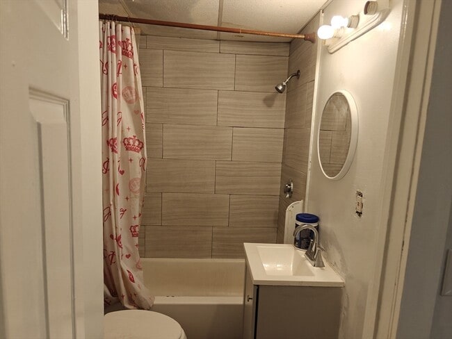 Building Photo - 11 Nelson St