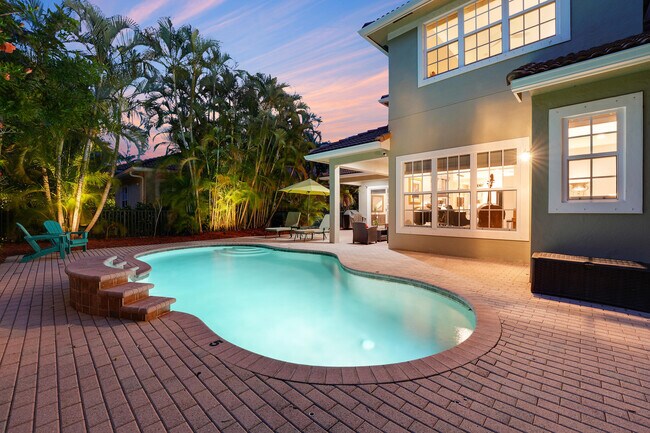 Building Photo - 127 Via Castilla