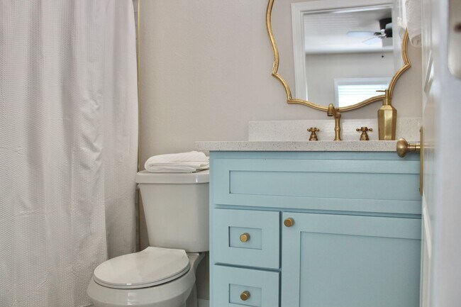 Building Photo - Rosedale