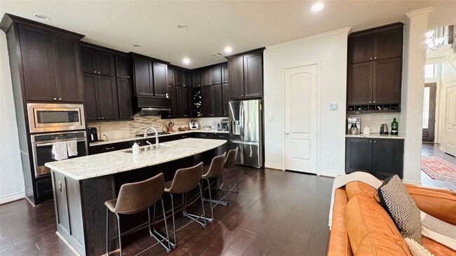 Building Photo - 27 Jonquil Pl