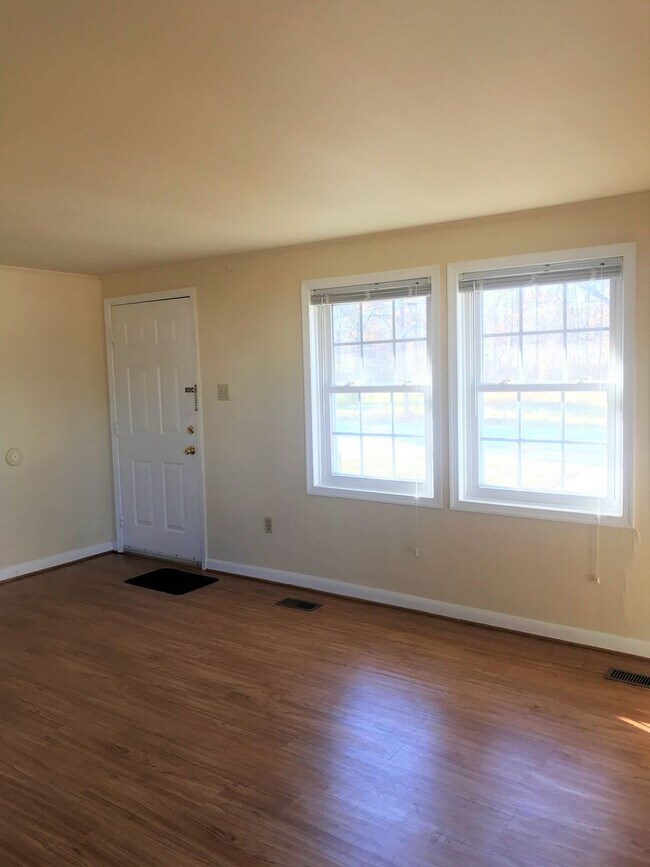 Building Photo - Location, Community, Quality Living. It St...