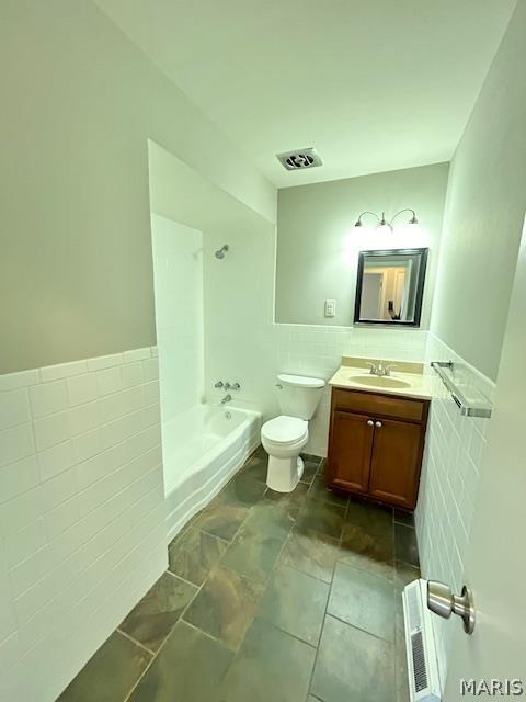 Building Photo - 724 Clarence Dr