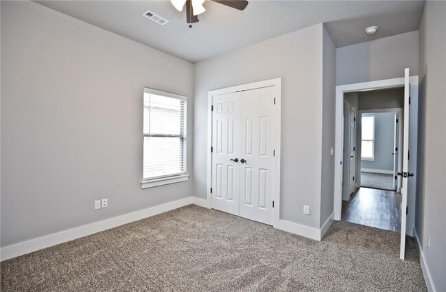 Building Photo - 211 Alder St