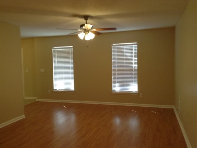 Building Photo - 9328 Arbor Creek Dr