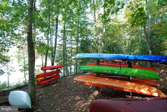 Building Photo - 2819 Berth Ct