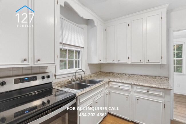 Building Photo - Charming 2-Bedroom Home in Ideal Lynchburg...