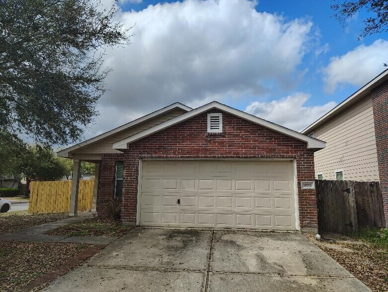 Building Photo - 10007 Copper Hollow Ln