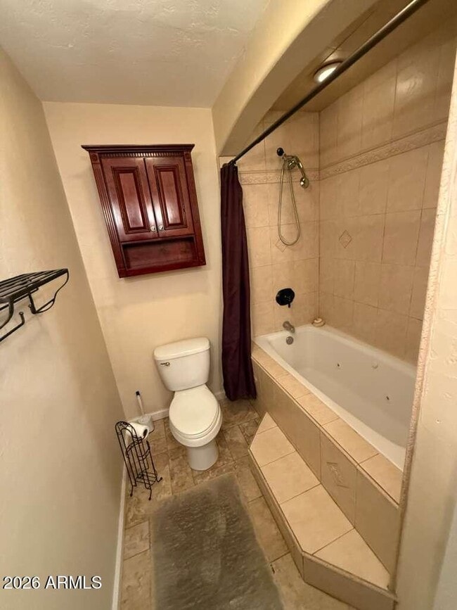 Building Photo - 3110 E 13th St