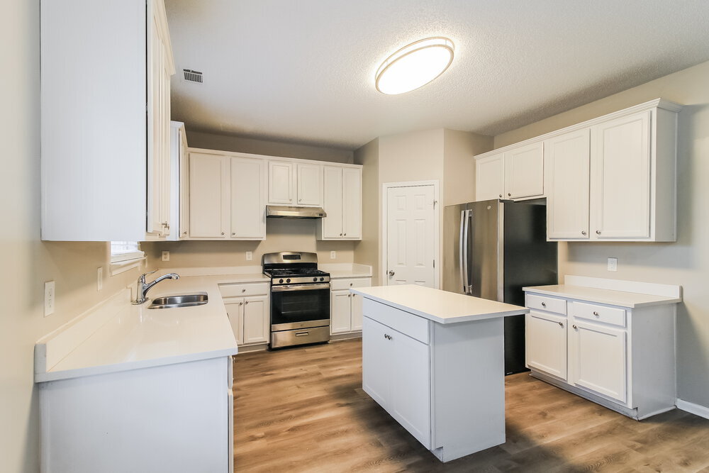 Building Photo - 6657 Delaware Bend