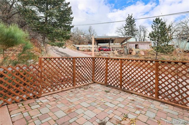 Building Photo - 811 Shoshone Pl