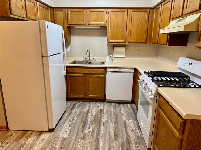 Building Photo - 13361 W Heiden Cir