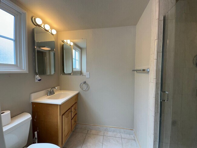 Building Photo - Newly Remodeled | 4 Bedrooms (2 Masters) |...