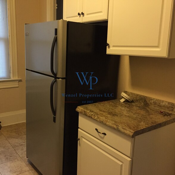 Building Photo - 1215 Marshall St