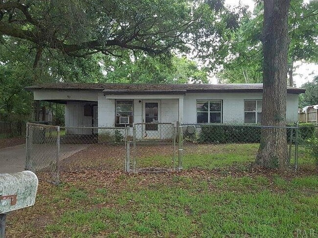 Building Photo - 31 Randolph Dr