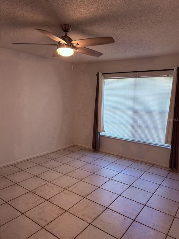 Building Photo - 7330 Fairwood Ave
