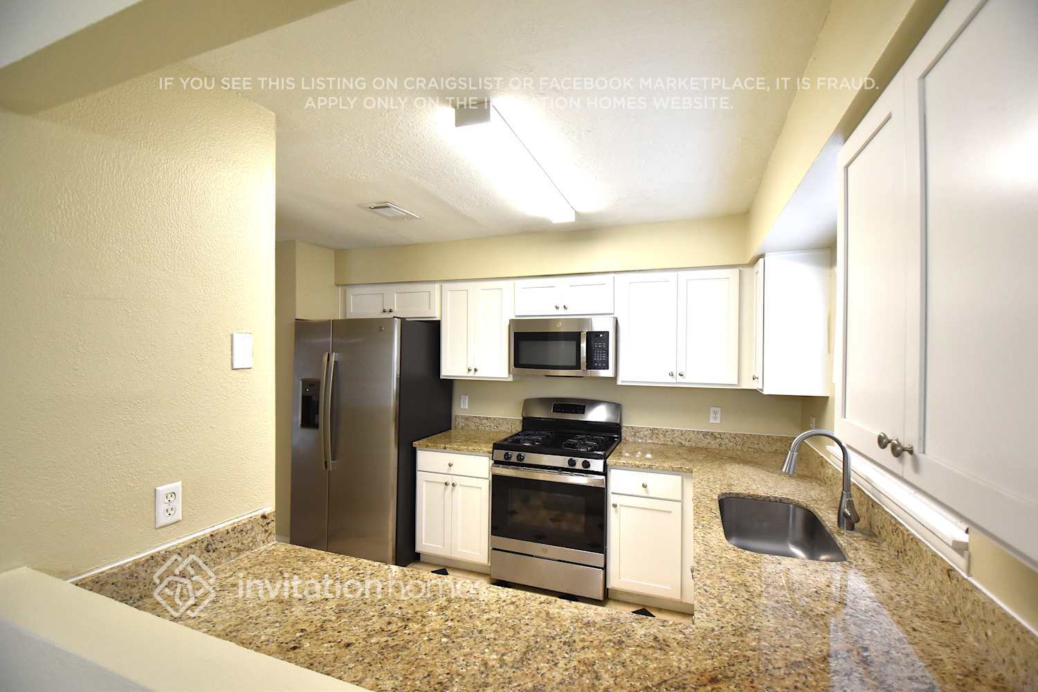 Building Photo - 9 N Aurora Dr