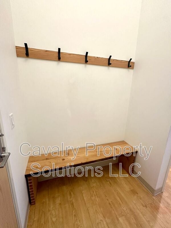 Building Photo - 1831 W Michigan St