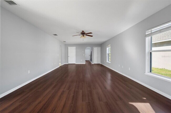 Building Photo - 1303 Alhambra Crest Dr