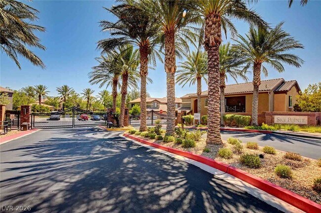Building Photo - 6868 Sky Pointe Dr