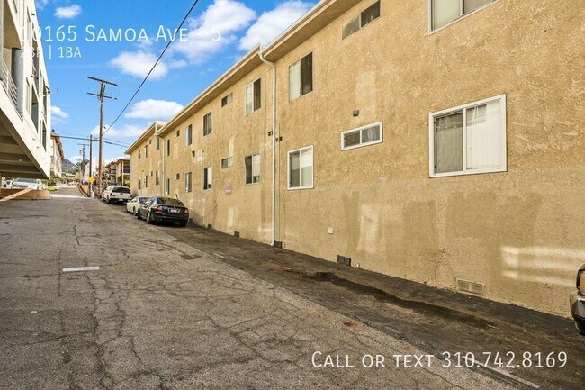 Building Photo - 10165 Samoa Ave