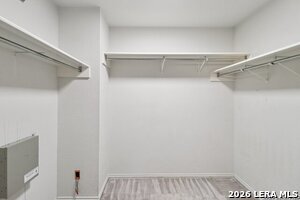 Building Photo - 15727 Knollrun