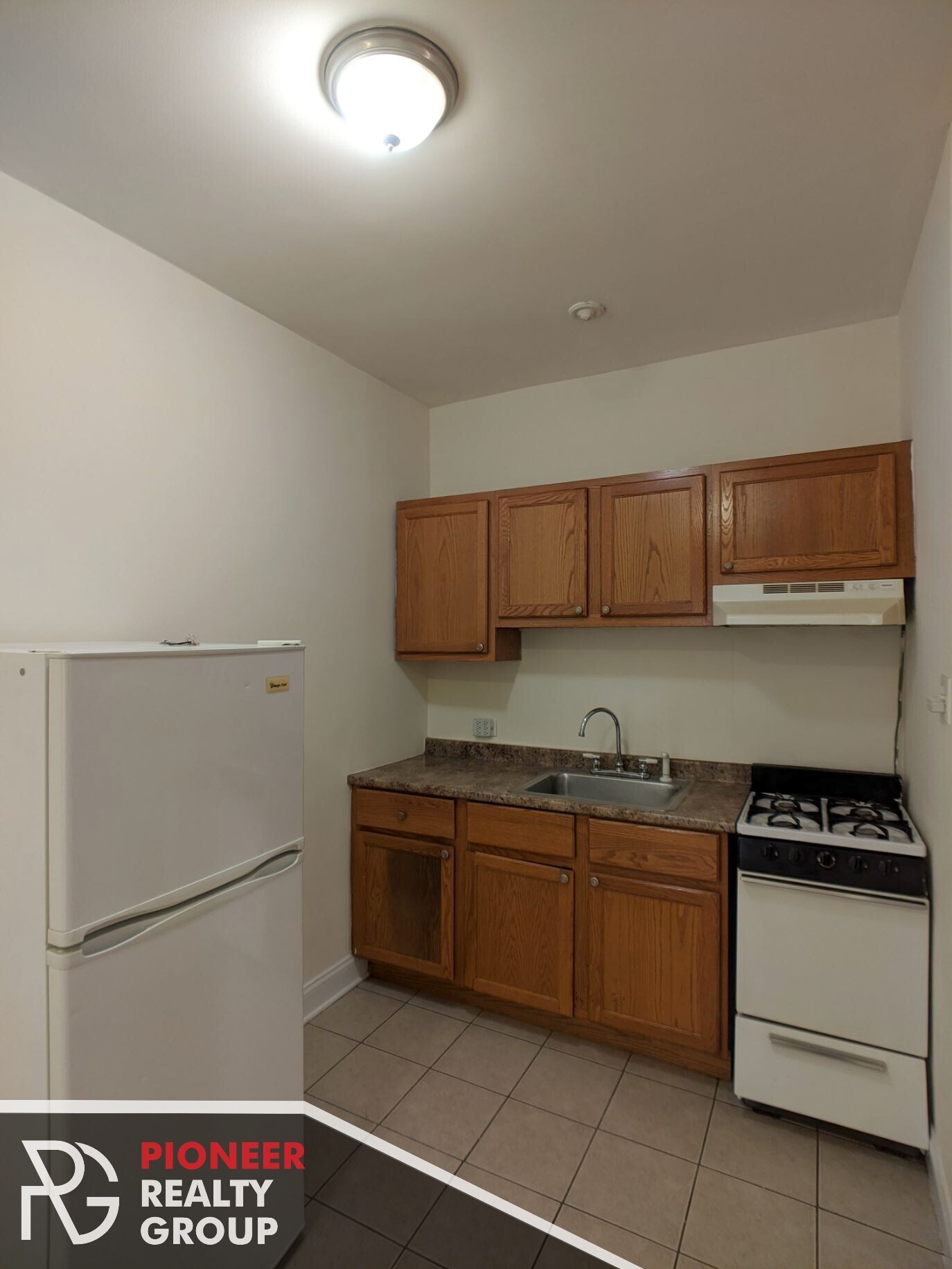 Building Photo - 4857 N Damen Ave