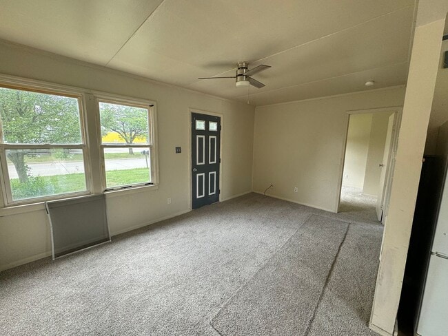 Building Photo - Cute 2BR Apartment