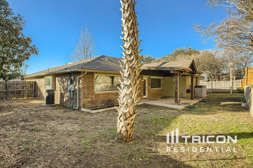 Building Photo - 3520 Ridge Haven Cir