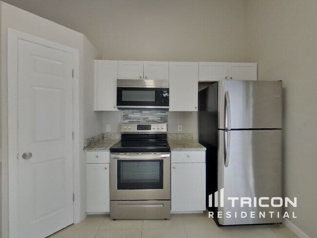 Building Photo - 429 Delicata Dr