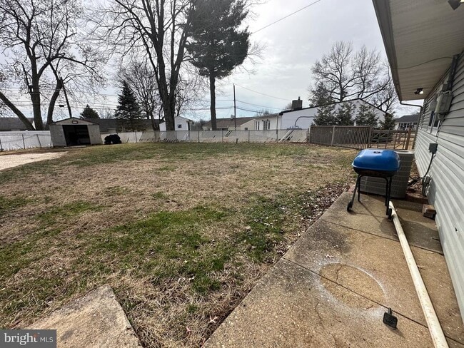 Building Photo - 120 Lebbie Ln