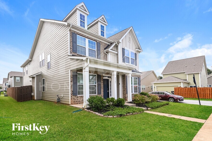 Building Photo - 9725 Rayneridge Drive